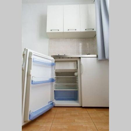 Lovely Studio Apartment For 2 Free Private Parking マカルスカ エクステリア 写真