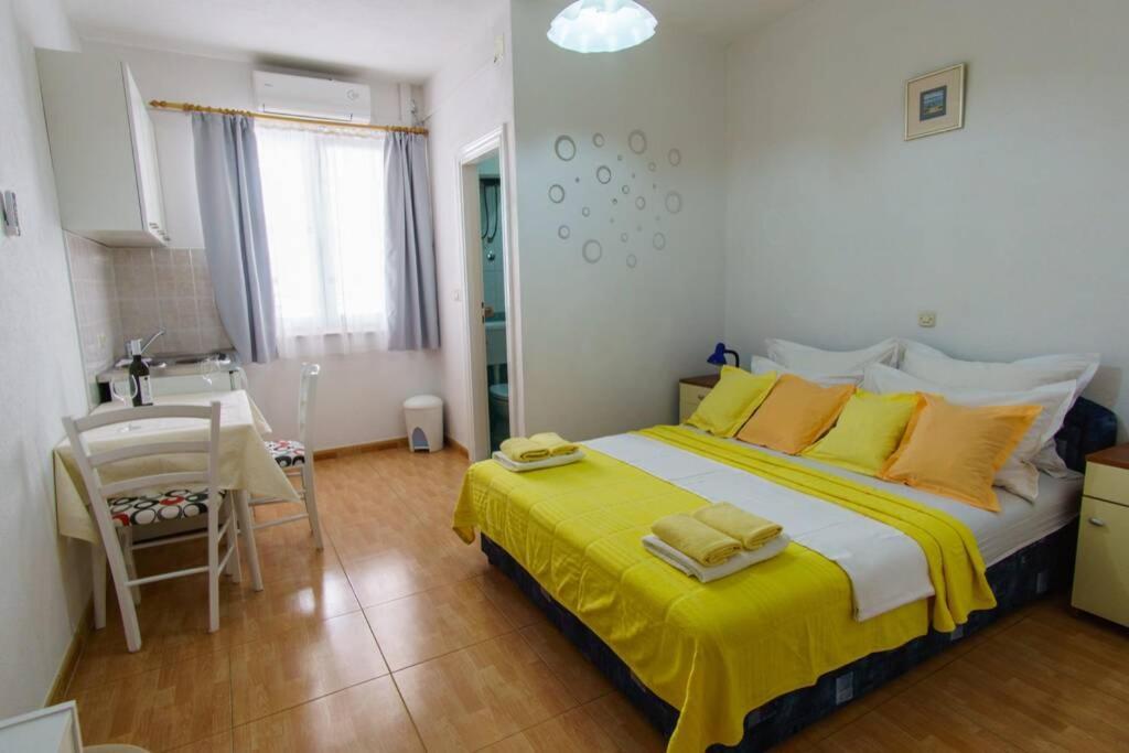 Lovely Studio Apartment For 2 Free Private Parking マカルスカ エクステリア 写真